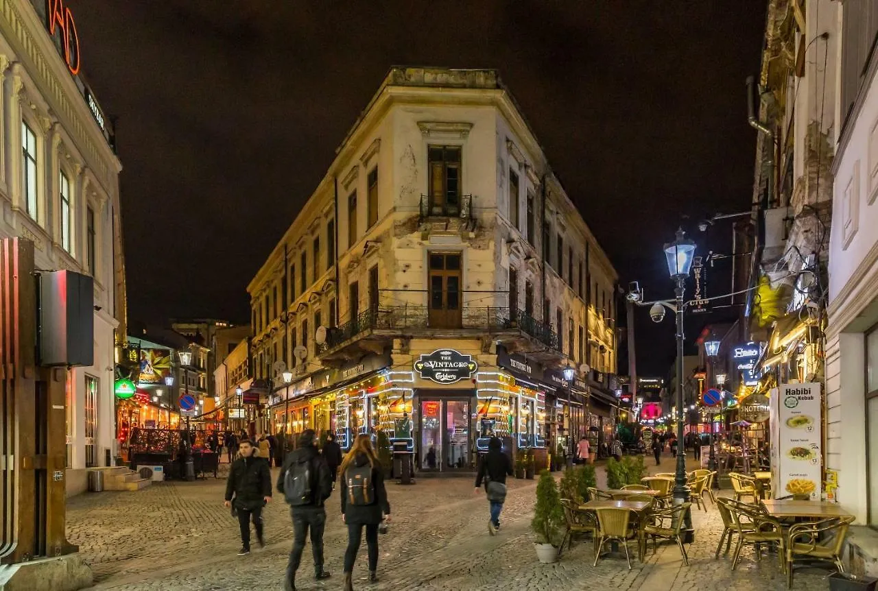 White Nights Of Old Town Bucharest Apartment